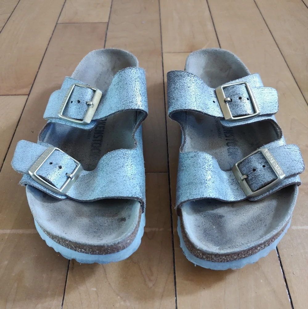 Birkenstock Arizona Silver Leather With Gold Buckle And Grey Sole